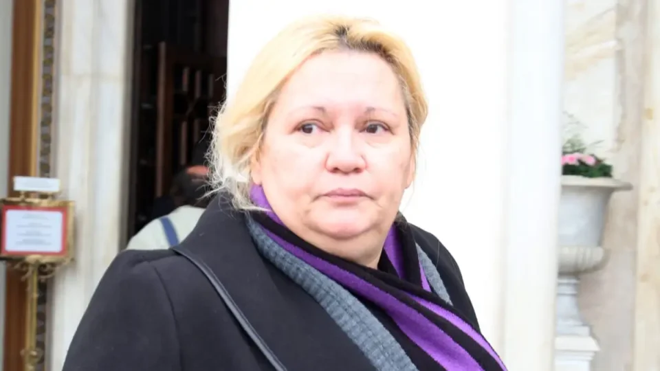 Καίτη Φίνου: Αγνώριστη με νέο look