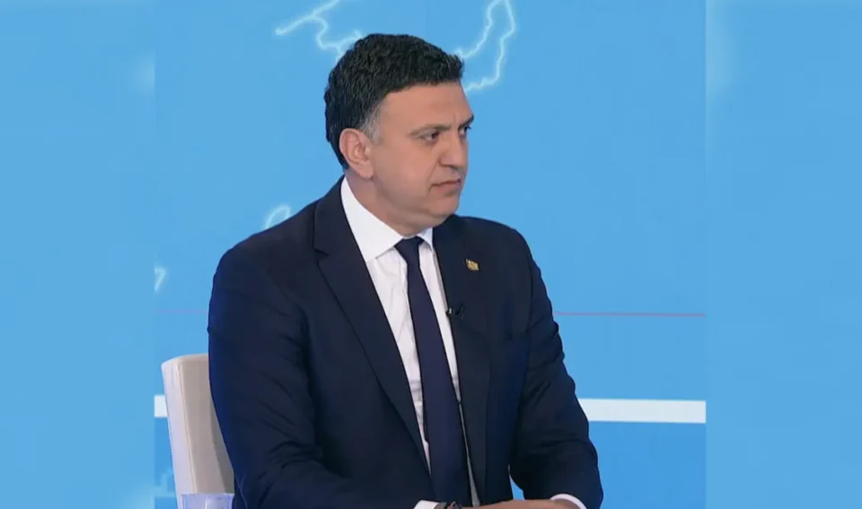 Βασίλης Κικίλιας: "Δεν υπάρχουν ένστολοι δεύτερης και τρίτης κατηγορίας"