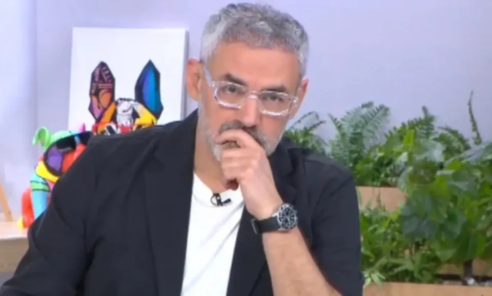 "Λύγισε" ο Νίκος Συρίγος στο φινάλε της εκπομπής: Το “δώρο” που τον συγκίνησε