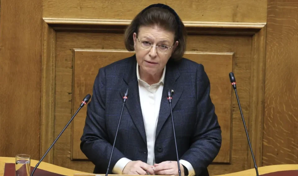 Έρευνα από τη Δίωξη Ηλεκτρονικού Εγκλήματος για ψεύτικο λογαριασμό με το όνομα της Λίνας Μενδώνη στα social media
