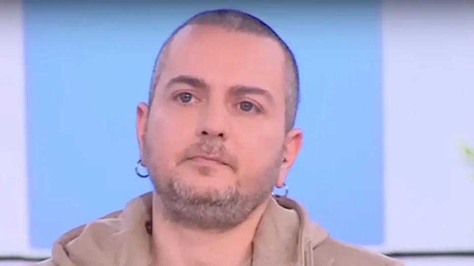 Τέμπη: "Οι πολιτικοί ευθύνονται για τον θάνατο των συγγενών μας" λέει ο Θοδωρής Ελευθεριάδης