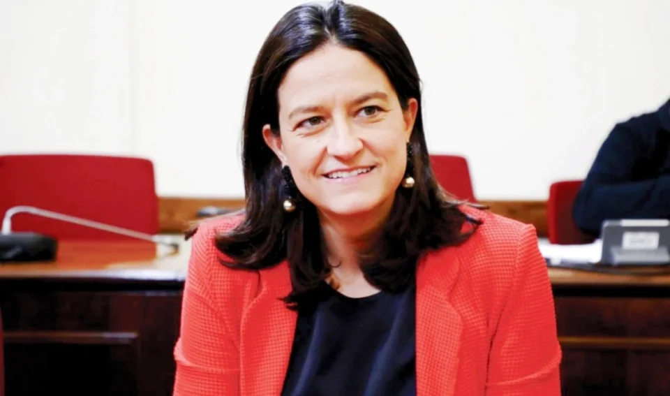 Κάλεσμα Κεραμέως σε Έλληνες του Λονδίνου: Σκέφτεσαι μήπως κάποια στιγμή να επιστρέψεις στην Ελλάδα;
