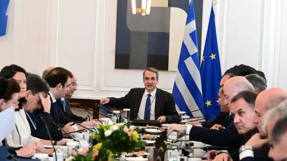 Ώρα ανασχηματισμού: Οι σκέψεις Μητσοτάκη