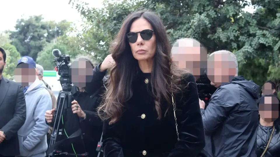 Ξέσπασε η Εύη Βατίδου: "Έχετε προσωπική εμπάθεια και πρόθεση να με βλάψετε για να χαλάσει η εικόνα μου"