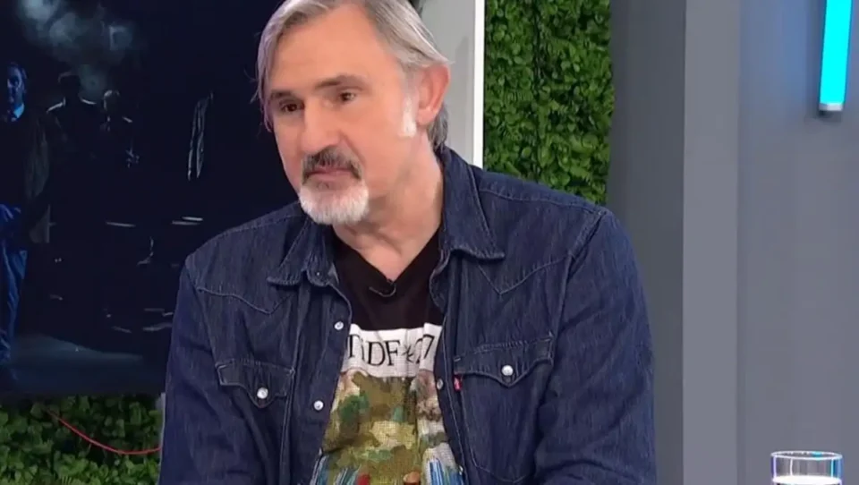 Άκης Σακελλαρίου: "Ήταν τρομερό και ντρέπομαι πάρα πολύ που το λέω"