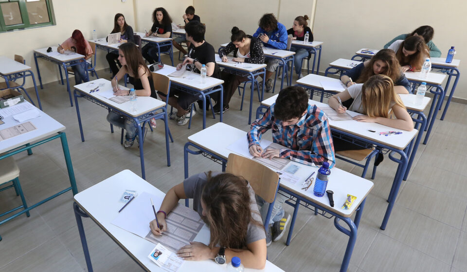Διαβάζεις; Τρώγε έξυπνα! – Ο ρόλος της διατροφής στις Πανελλήνιες