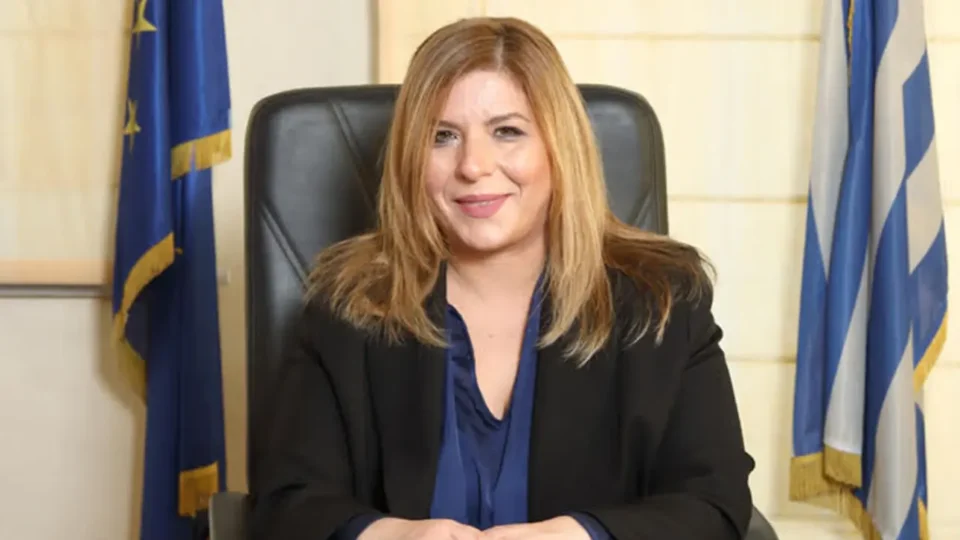Αλλαγή σκυτάλης στη ΝΔ: Παραιτήθηκε η Μαρία Συρεγγέλα από γραμματέας της Πολιτικής Επιτροπής