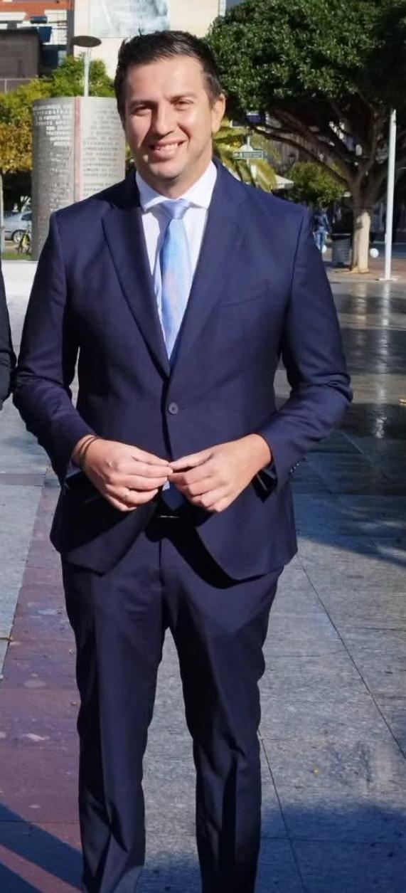 Δημήτρης Κιρμικίρογλου