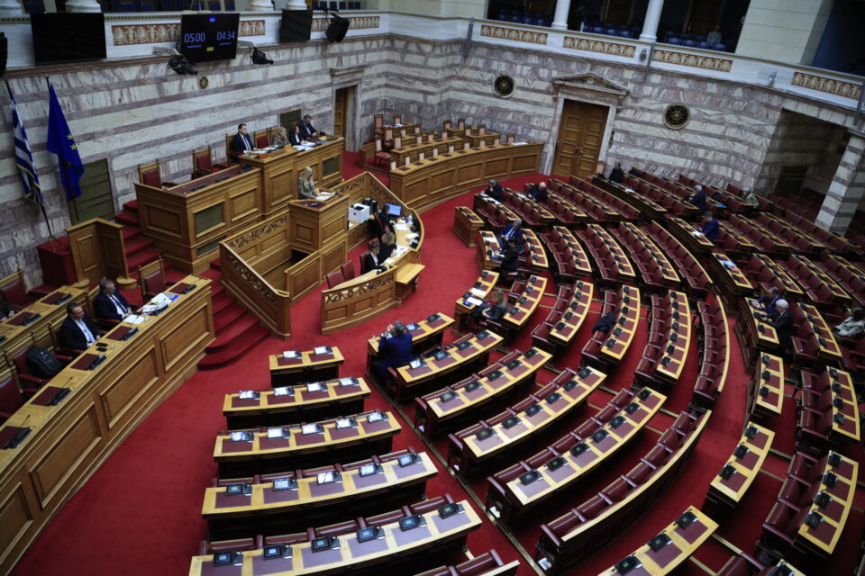 Δείτε τα απίστευτα βιογραφικά των 9 νέων Γενικών Γραμματέων στα Υπουργεία