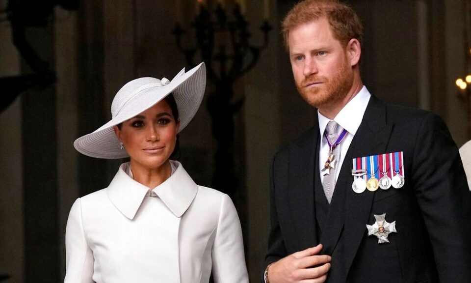 Meghan Markle: Αποκαλύπτει τον ενδυματολογικό κανόνα που την έκανε να νιώθει «μη αυθεντική»