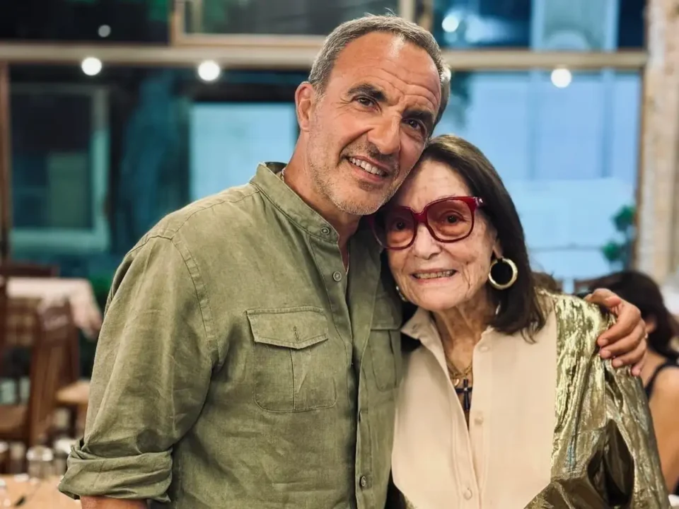 Μια βραδιά γεμάτη μνήμες και Ελλάδα για τη Νάνα Μούσχουρη και τον Νίκο Αλιάγα