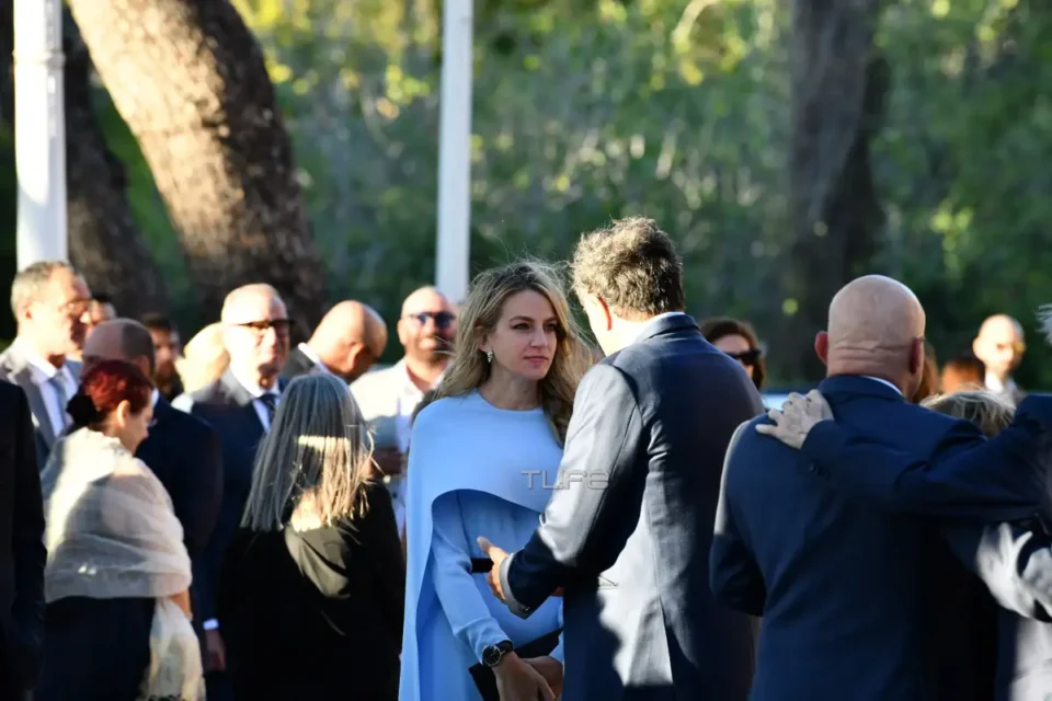 Η εμφάνιση της Χρυσής Βαρδινογιάννη με τον Νικόλαο Ντε Γκρες στον γάμο του Παύλου Βαρδινογιάννη με την Κατερίνα Μπιρμπίλη