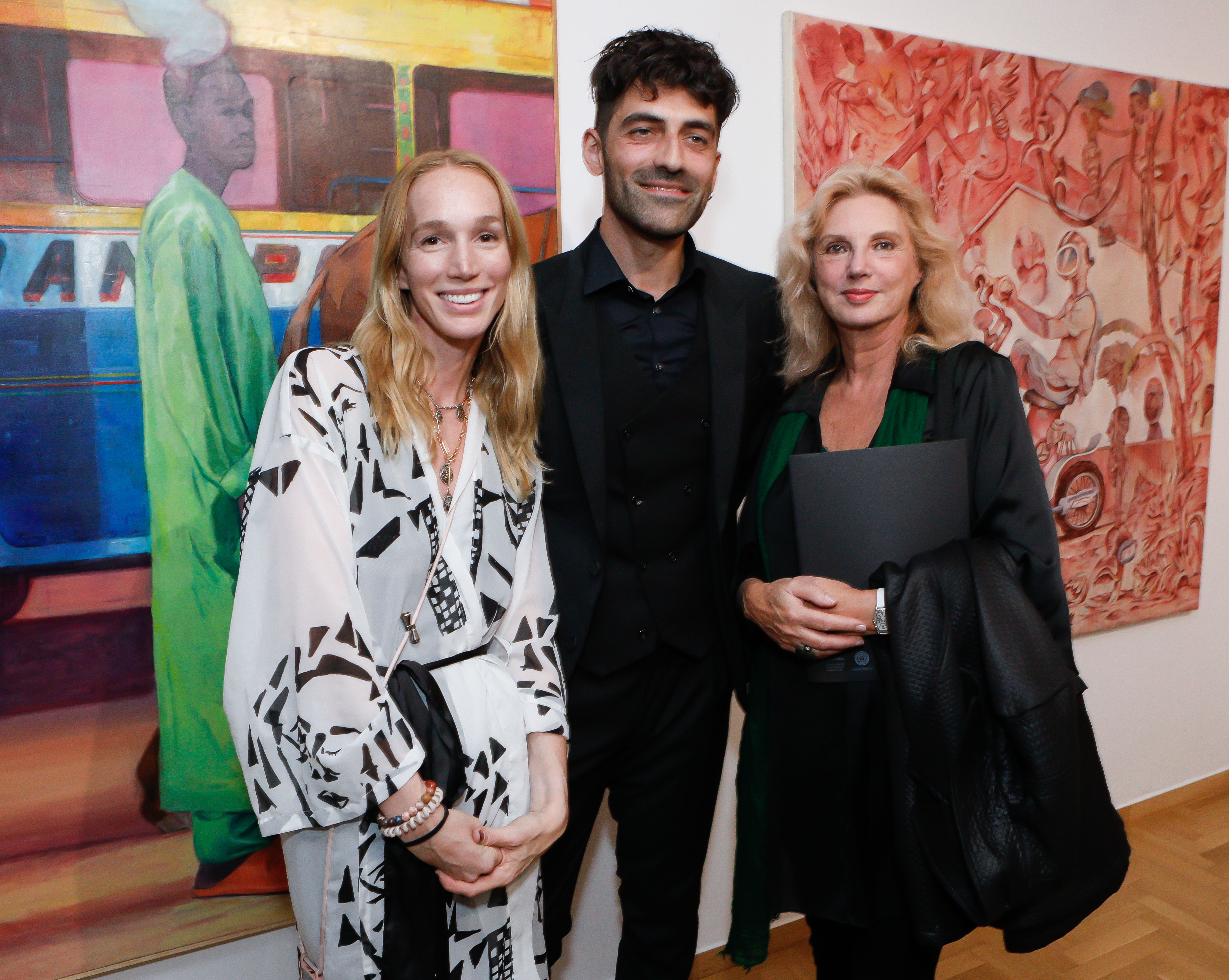 Πόλα Σβάρτς ( Paula Schwarz , Angel House ) Έκτορας Ταρτανής ( Μαέστρος ) Κατερίνα Ζαχαροπούλου
