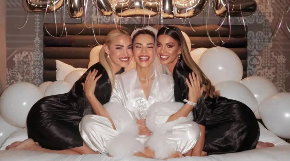 Το ξέφρενο bachelorette της Στέλας Πάσσαρη στο Λας Βέγκας – Το αστρονομικό ποσό που πλήρωσαν για τη διαμονή τους η Ιωάννα Τούνη και οι φίλες της