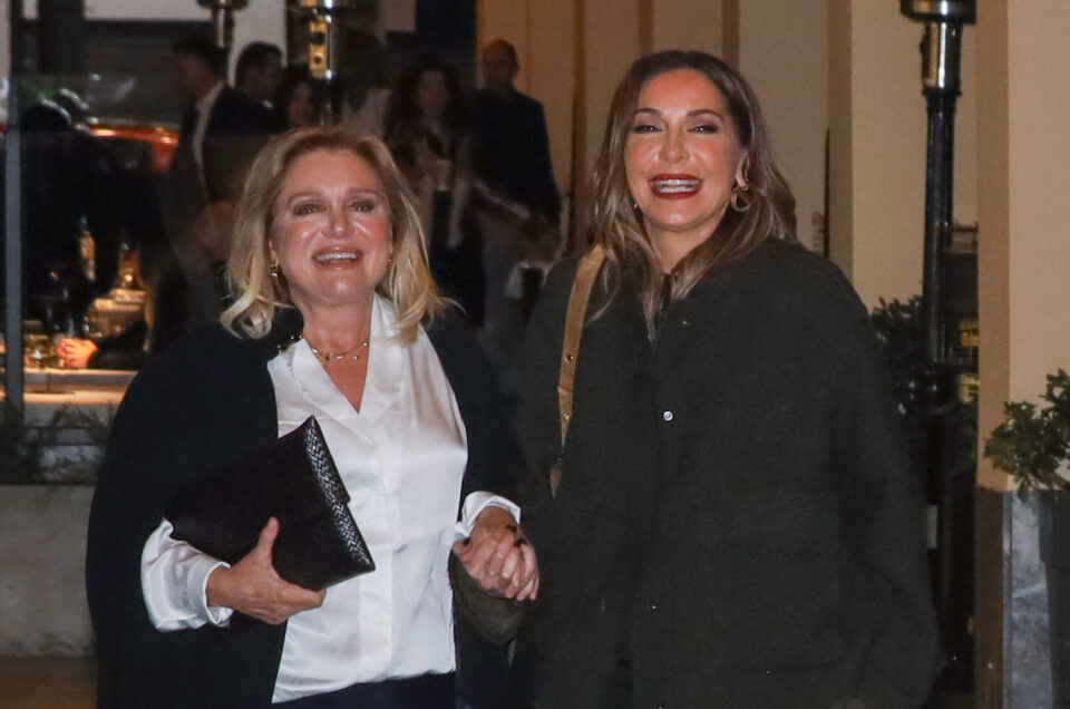 Λαμπερή έξοδος για τη Δέσποινα Βανδή και τη Μαρία Καβογιάννη στο Παλλάς