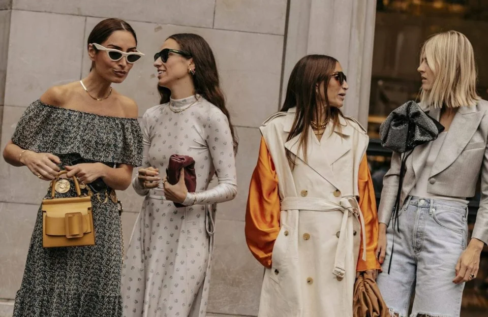 Mix & Match Prints: Οδηγός για να Φορέσεις Μοτίβα Χωρίς Υπερβολή