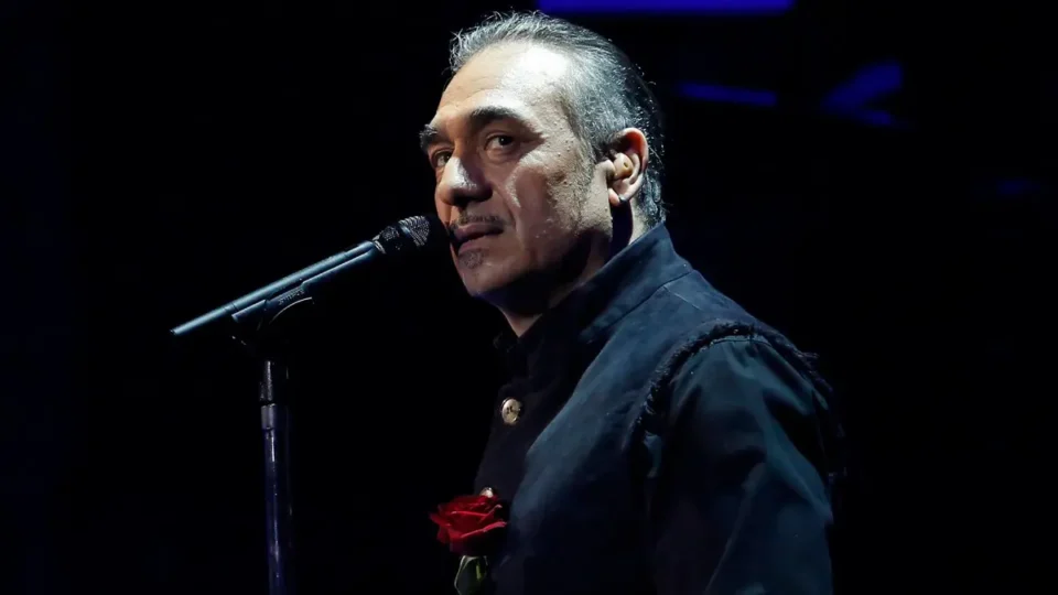 Νότης Σφακιανάκης: Έχει προχωρήσει την ζωή του με επώνυμη γυναίκα!