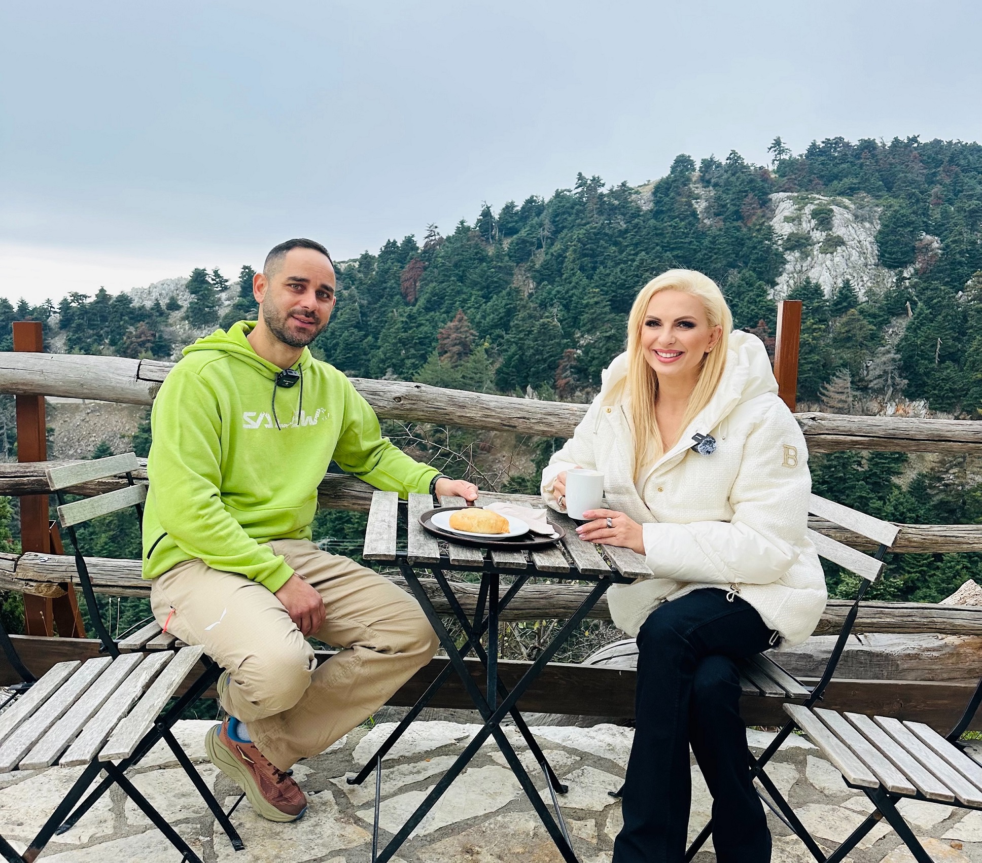 Μάγδα Τσέγκου Happy Hours