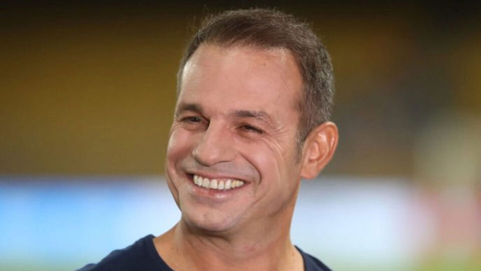 Ντέμης Νικολαΐδης: Σε πλειστηριασμό το παραθαλάσσιο ακίνητο - φιλέτο στην Νέα Χιλή Αλεξανδρούπολης