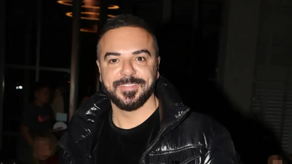 Τριαντάφυλλος: Στο νοσοκομείο ο γνωστός τραγουδιστής - Τι συνέβη και ακύρωσε όλες του τις εμφανίσεις