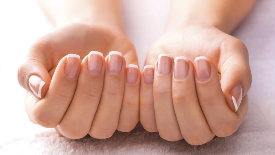 Elite Nails Alimos: Έτσι μπορείς να έχεις όμορφα και υγιή νύχια