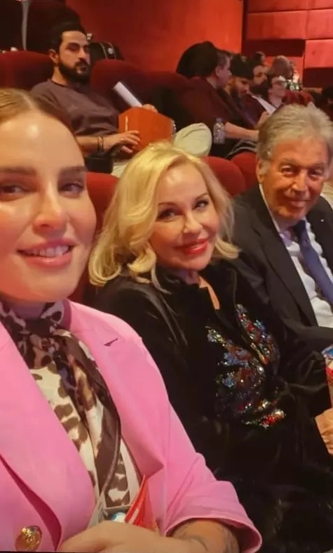 Εβελίνα Νικόλιζα Μπέσσυ Αργυράκη Νίκος Νικόλιζας