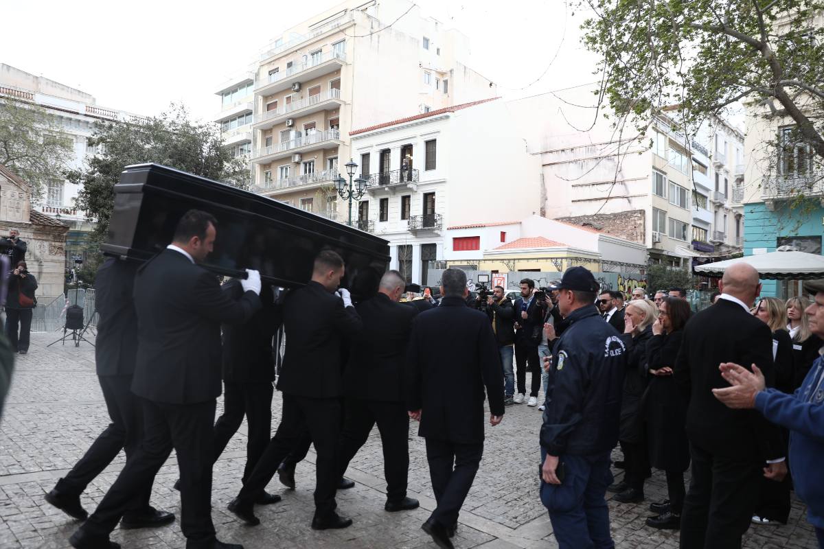 Κηδεία Μαρινέλλας