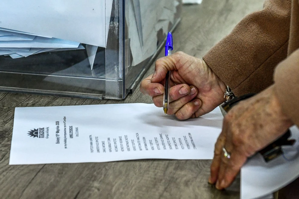 ΠΑΣΟΚ σε αναβρασμό: Η εσωκομματική μάχη πριν το συνέδριο ξεκινά