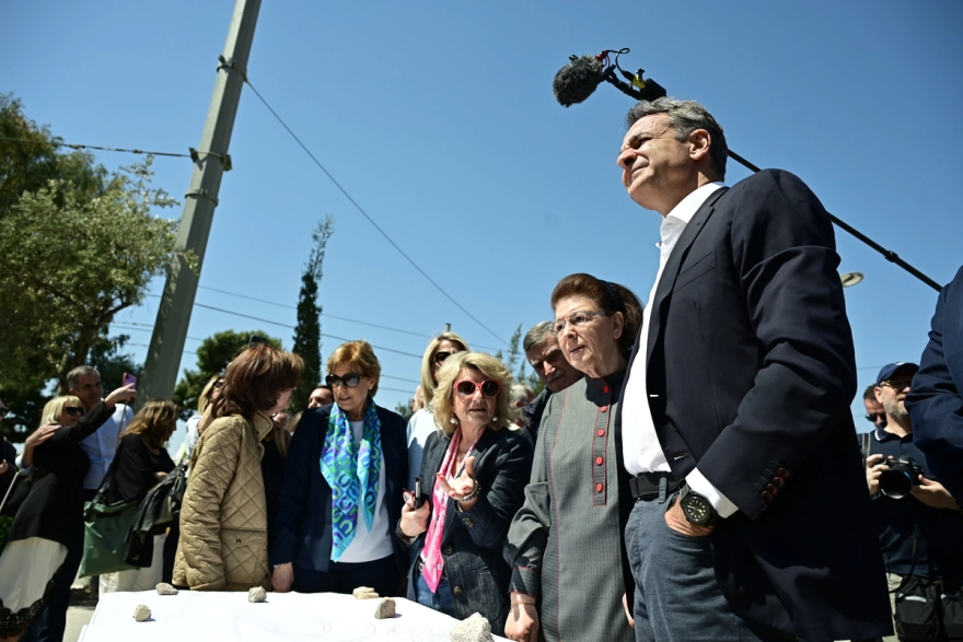 Νέα εποχή για τη Βασιλίσσης Όλγας – Αυτοψία Μητσοτάκη μετά την ολοκλήρωση της ανάπλασης