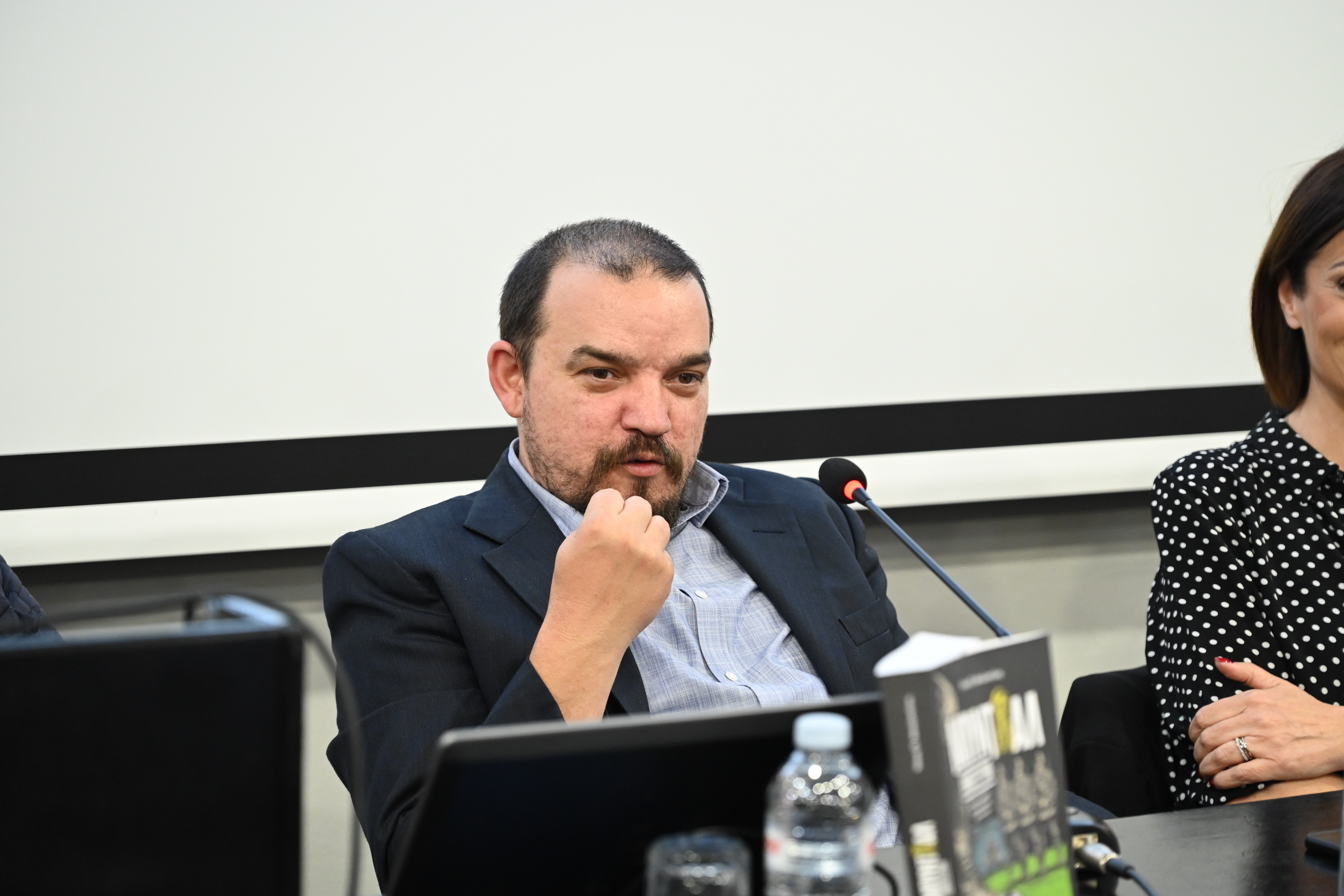 Νίκος Μποζιονέλος