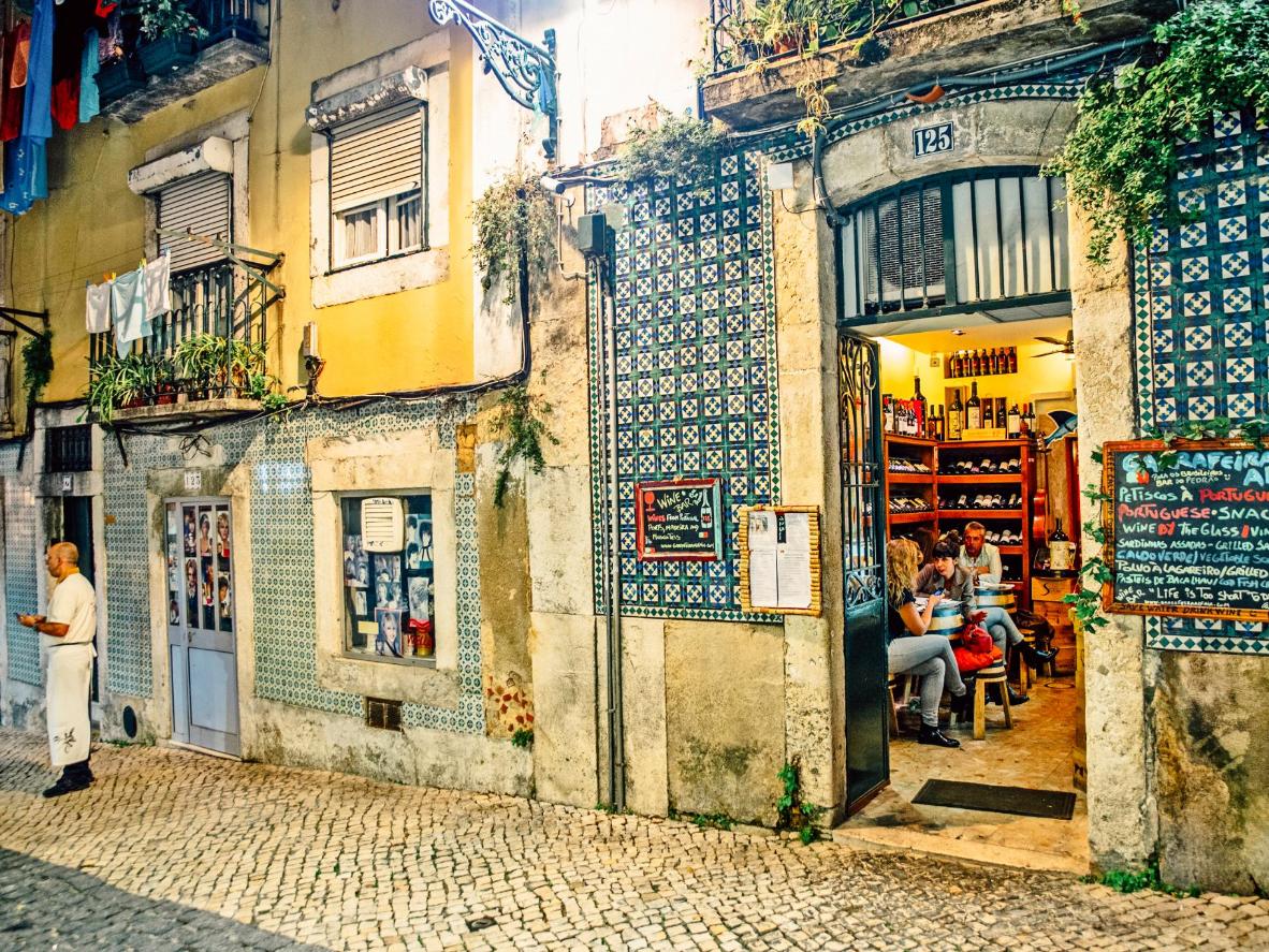 Παραδοσιακά μαγαζιά Αλφάμα Λισαβόνα Πορτογαλία