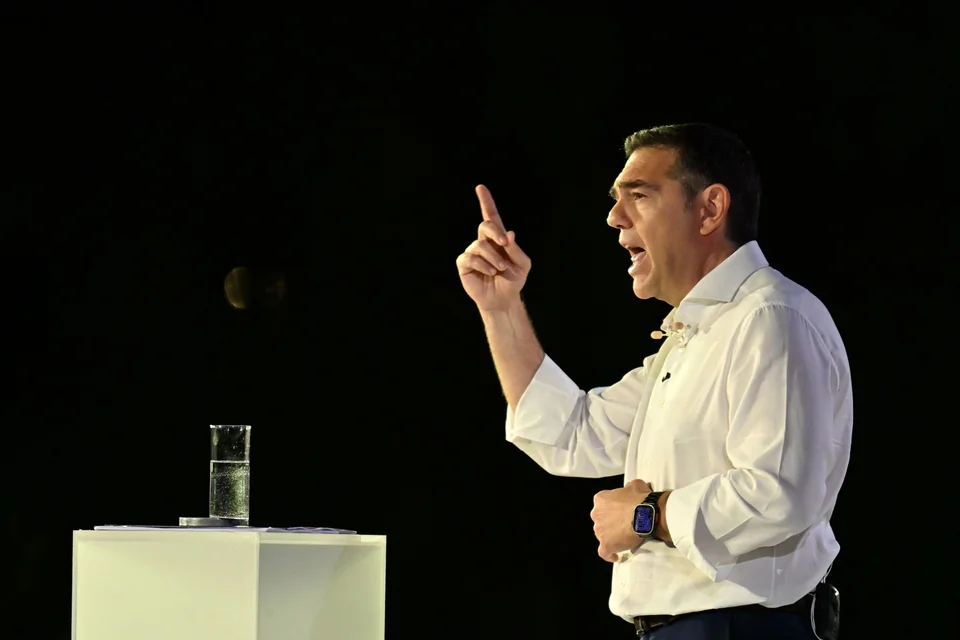 «Ο αριστερός λαϊκιστής Τσίπρας ανακοινώνει το comeback του»: Έτσι σχολίασε ο διεθνής τύπος την επιστροφή Τσίπρα